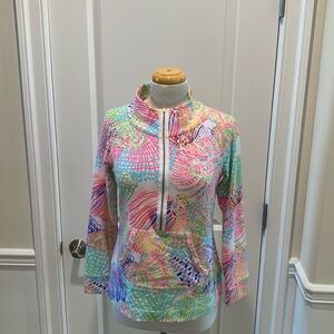 Lilly Pulitzer Popover cute for layering. Smoke & Pet free home.